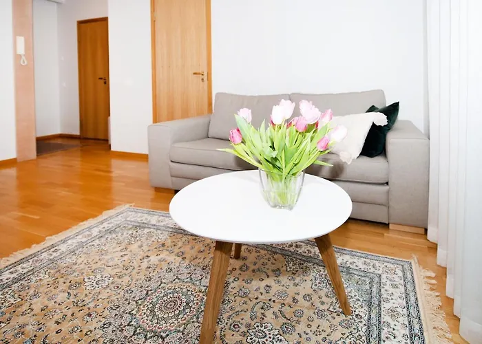 Kueueni 5B Guest Apartment